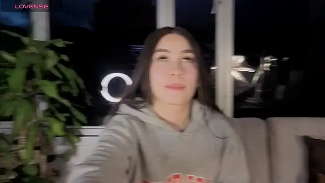 Snapshot of Ivanna_West chatting on 09-25-25, 10:30 Ivanna West online show from 09-25-25, 10:30