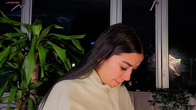 Snapshot of Ivanna_West chatting on 10-24-25, 10:22 Ivanna West online show from 10-24-25, 10:22