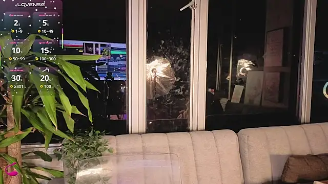 Snapshot of Ivanna_West chatting on 11-05-25, 09:53 Ivanna West online show from 11-05-25, 09:53