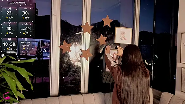 Snapshot of Ivanna_West chatting on 11-21-25, 10:25 Ivanna West online show from 11-21-25, 10:25