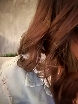 EmmaSulivan online show from 11-26-25, 11:44