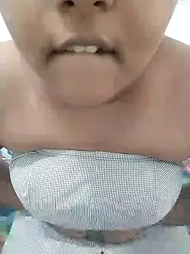 Snapshot of SLbeaty chatting on 09-11-25, 04:01 SLbeaty online show from 09-11-25, 04:01