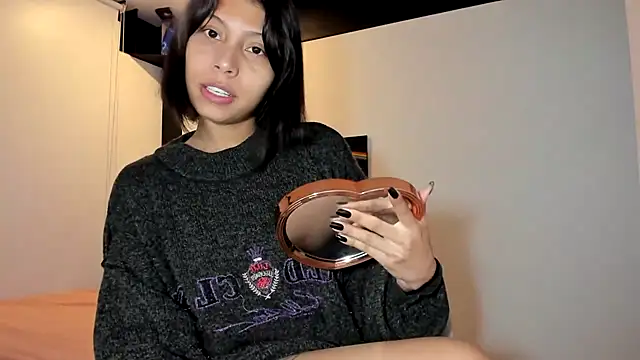 Snapshot of sweet_Amy0 chatting on 10-06-25, 11:24 sweet Amy0 online show from 10-06-25, 11:24