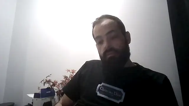 guccititi online show from 11-11-25, 10:43