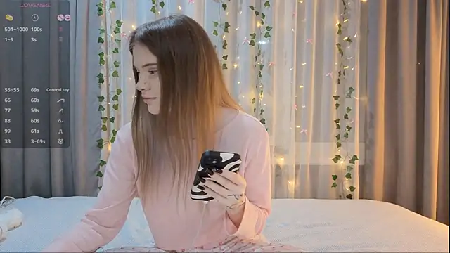 CarolinePepper online show from 02-11-26, 02:11