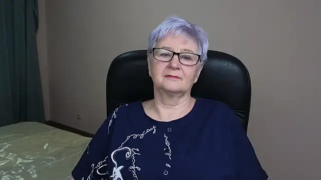 Sandra Snowflake online show from 03-17-25, 04:29