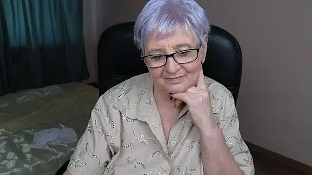 Sandra Snowflake online show from 03-21-25, 10:39