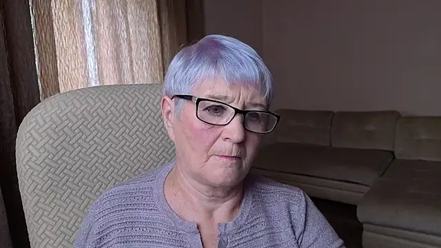 Sandra Snowflake online show from 09-17-25, 11:23