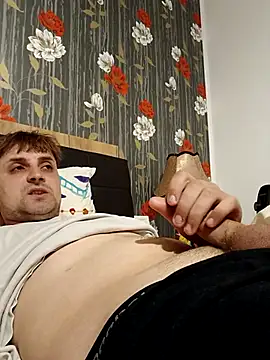 Snapshot of Eusuntnoulgigolo chatting on 05-05-26, 07:00 Eusuntnoulgigolo online show from 05-05-26, 07:00