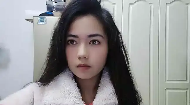 Snapshot of Lucy-xixi chatting on 02-22-25, 01:13 Lucy-xixi online show from 02-22-25, 01:13