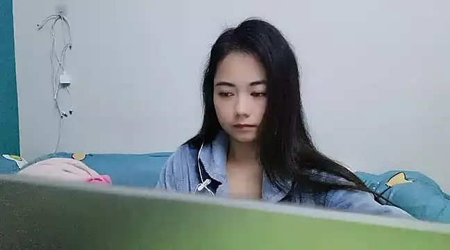 Snapshot of Lucy-xixi chatting on 02-23-25, 11:55 Lucy-xixi online show from 02-23-25, 11:55