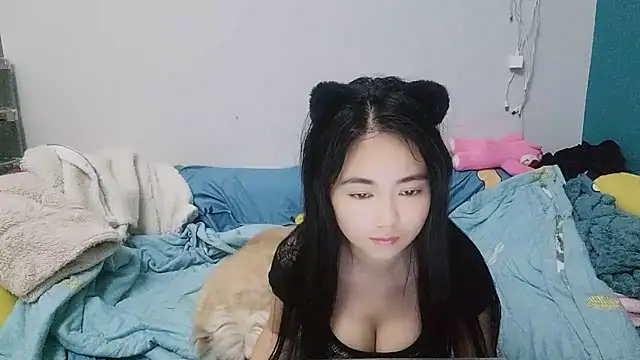 Snapshot of Lucy-xixi chatting on 03-14-25, 01:35 Lucy-xixi online show from 03-14-25, 01:35