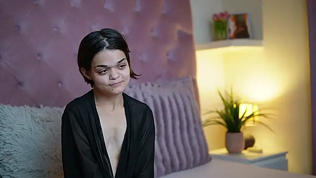 MaiaMini online show from 10-19-25, 07:03