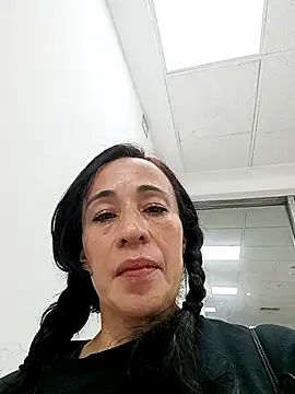 Coeur de luxure online show from 02-20-25, 01:14