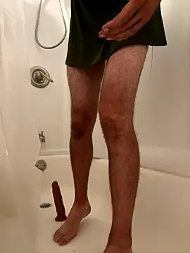 Snapshot of QueenM3 chatting on 09-28-25, 02:06 QueenM3 online show from 09-28-25, 02:06