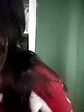 Snapshot of ElaRuil69 chatting on 09-13-25, 03:39 ElaRuil69 online show from 09-13-25, 03:39