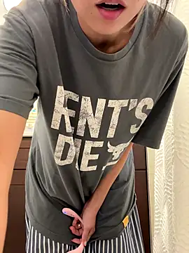 skybeatrice7 online show from 09-17-25, 03:19