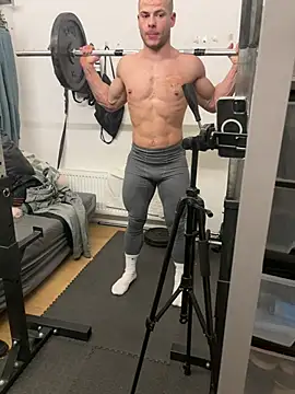 Snapshot of pesyelisa chatting on 02-25-25, 06:42 pesyelisa online show from 02-25-25, 06:42