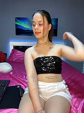 Snapshot of Siena_Amaris chatting on 03-08-25, 05:54 Siena Amaris online show from 03-08-25, 05:54