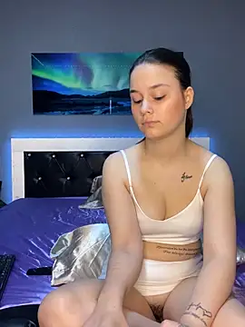 Snapshot of Siena_Amaris chatting on 03-13-25, 09:43 Siena Amaris online show from 03-13-25, 09:43