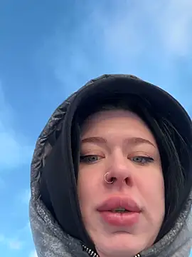 AlishaPrettyBlade online show from 01-06-26, 07:34