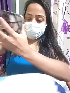 COZY ROZI online show from 11-10-25, 04:17