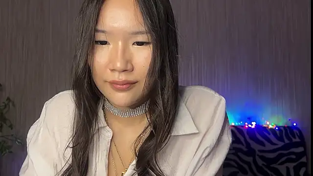 Snapshot of Asian_Vi chatting on 03-09-25, 02:21 Asian Vi online show from 03-09-25, 02:21