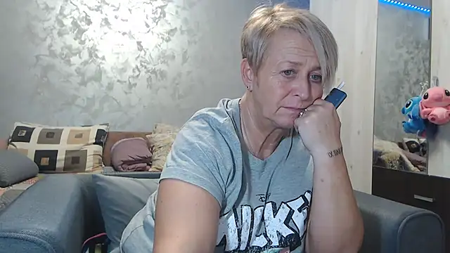 RosesandLillies online show from 02-19-26, 06:26