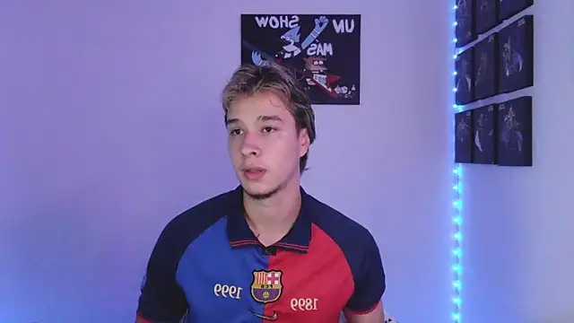 Snapshot of jack_walker190 chatting on 10-06-25, 04:43 jack walker190 online show from 10-06-25, 04:43