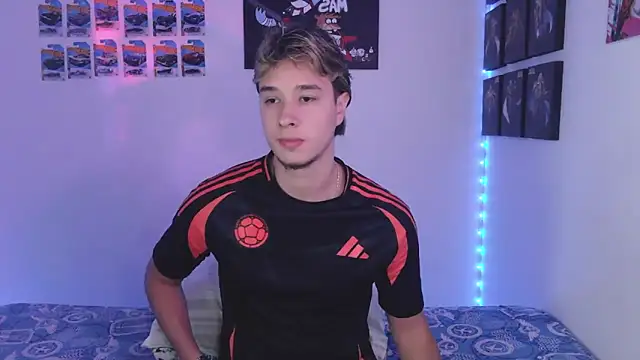 Snapshot of jack_walker190 chatting on 11-21-25, 07:18 jack walker190 online show from 11-21-25, 07:18