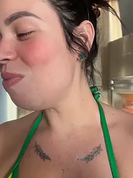 Snapshot of segb chatting on 10-16-25, 05:36 segb online show from 10-16-25, 05:36