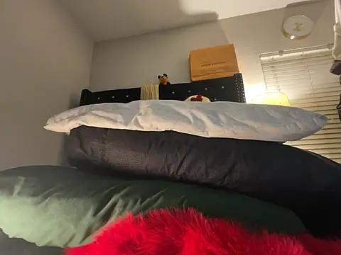 celestefantasea online show from 02-19-25, 08:55