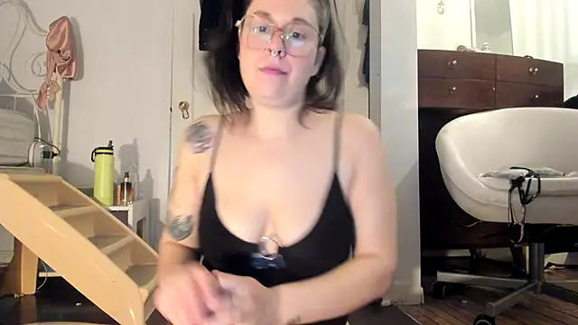 Snapshot of Rosiee69_ chatting on 02-24-25, 03:42 Rosiee69 online show from 02-24-25, 03:42