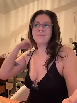 Snapshot of Rosiee69_ chatting on 03-06-25, 12:52 Rosiee69 online show from 03-06-25, 12:52