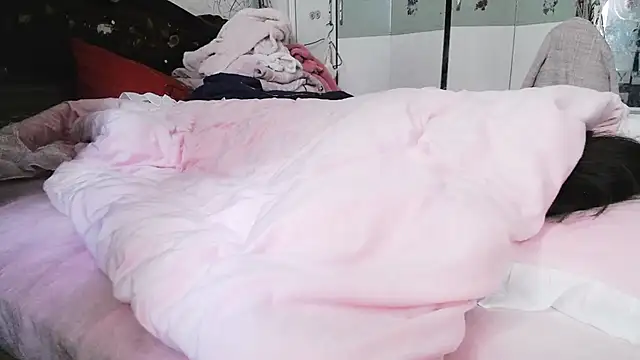 hebe-02 online show from 11-19-25, 02:00