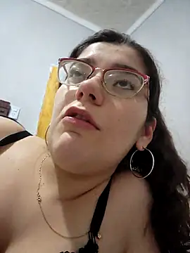 Snapshot of agyme chatting on 03-09-25, 05:33 agyme online show from 03-09-25, 05:33