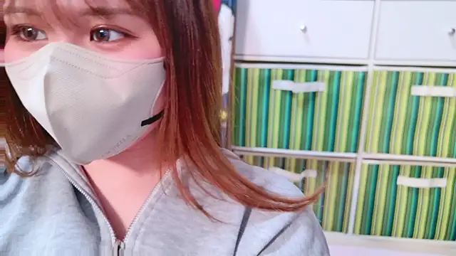 noa chi online show from 03-17-25, 11:42