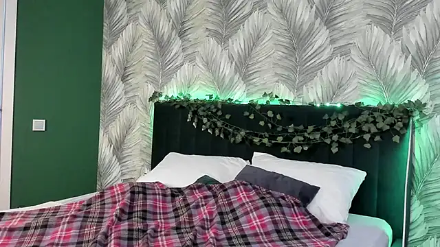 Snapshot of boozekirs_ chatting on 11-05-25, 03:06 boozekirs online show from 11-05-25, 03:06