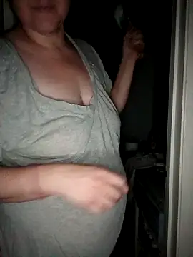 HTXBELLE online show from 10-23-25, 12:21