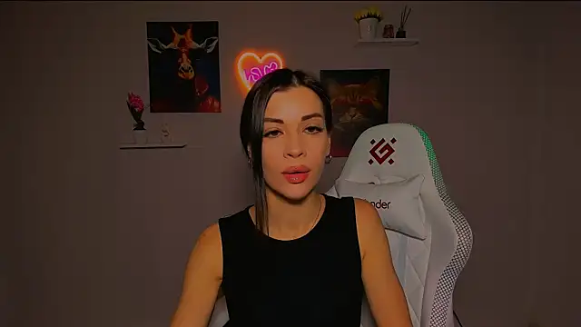 Snapshot of KetiWils chatting on 03-18-25, 04:47 KetiWils online show from 03-18-25, 04:47