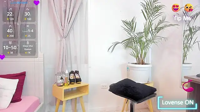 Snapshot of aitana_garcia_ chatting on 03-22-25, 11:53 aitana garcia online show from 03-22-25, 11:53