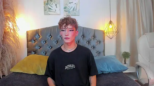 iiangel  online show from 10-11-25, 03:28