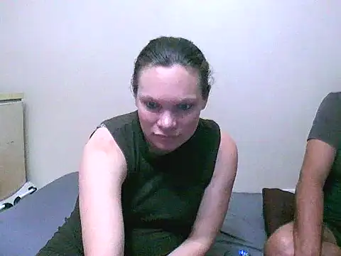 Snapshot of redsparrowXxXx chatting on 10-15-25, 03:12 redsparrowXxXx online show from 10-15-25, 03:12