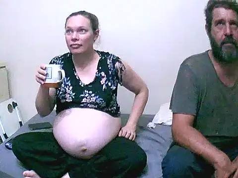 Snapshot of redsparrowXxXx chatting on 10-16-25, 03:35 redsparrowXxXx online show from 10-16-25, 03:35