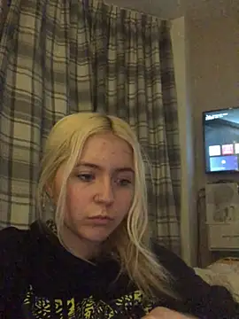 Blondie Sofia Essexbabe online show from 03-17-25, 11:54