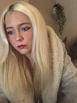 Blondie Sofia Essexbabe online show from 10-21-25, 09:48