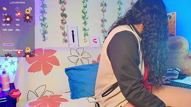 Vicky Miller 05 online show from 03-06-26, 07:10