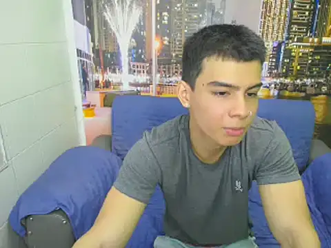 Snapshot of seigfried0 chatting on 02-18-25, 06:37 seigfried0 online show from 02-18-25, 06:37