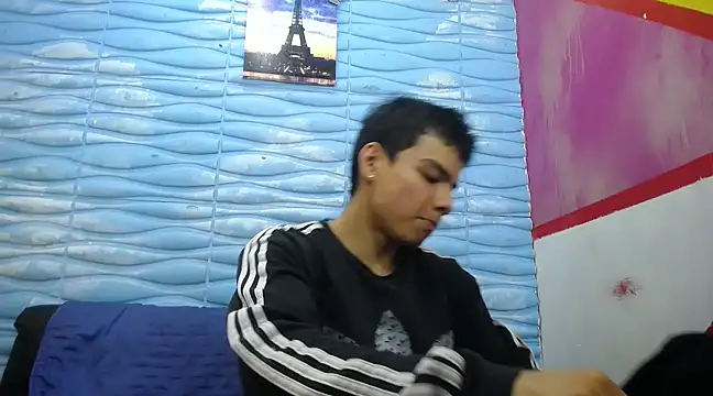 Snapshot of seigfried0 chatting on 03-09-25, 07:15 seigfried0 online show from 03-09-25, 07:15