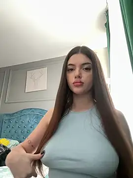 Snapshot of NaomiMulan chatting on 02-19-25, 12:55 NaomiMulan online show from 02-19-25, 12:55